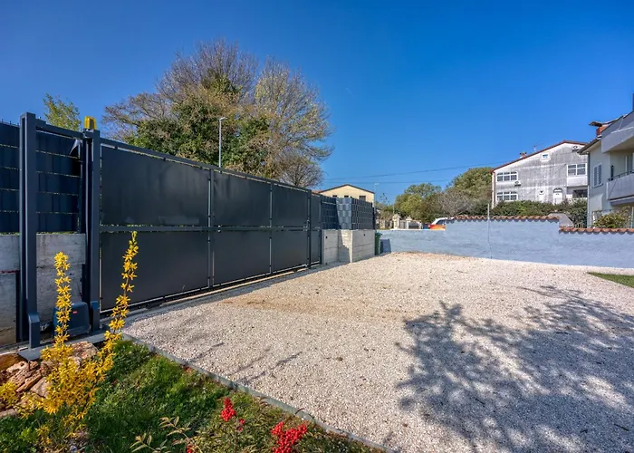 Petricija With Garden Διαμέρισμα