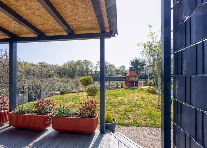 Διαμέρισμα Petricija With Garden *
