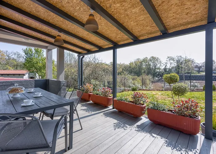 Petricija With Garden Διαμέρισμα